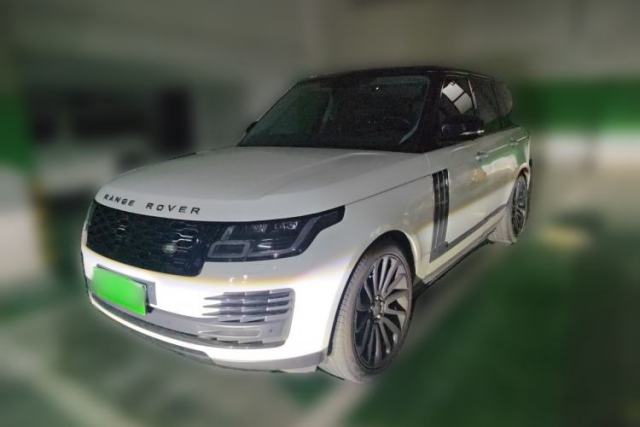 Used Land Rover Range 2019 Range Rover, parallel import, diesel, five seats, automatic transmission, 3.0-liter engine, length 4,990 mm, height 2,000 mm, width 1,793 mm.