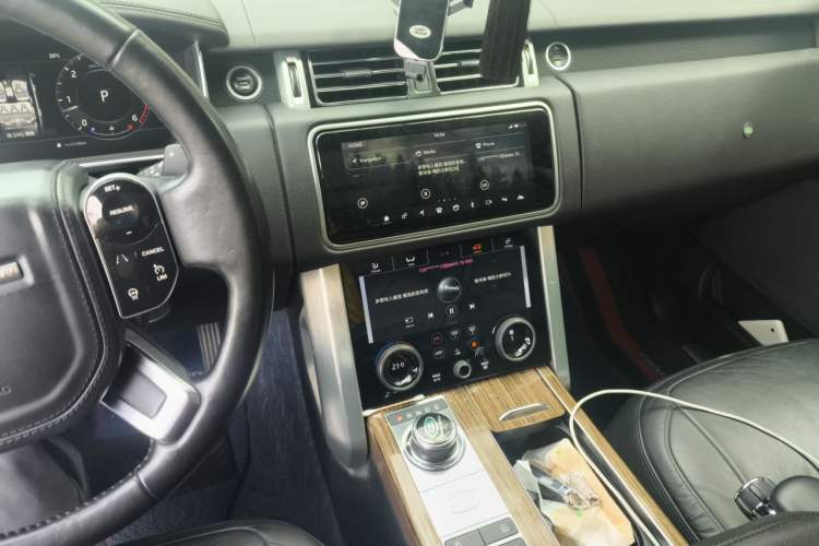 Used Land Rover Range  Audio And AC Panel