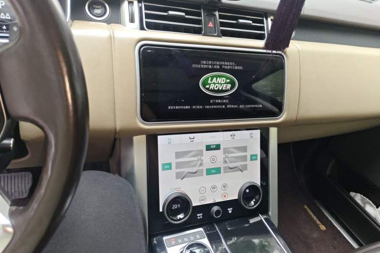 Used Land Rover Range  Audio And AC Panel