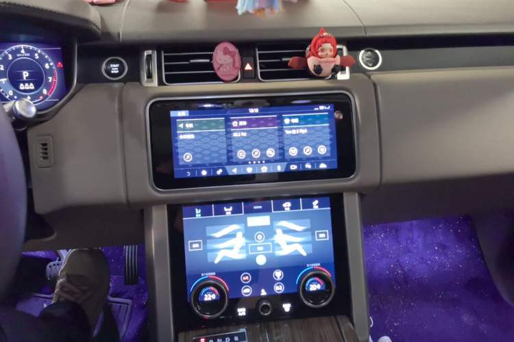 Used Land Rover Range  Audio And AC Panel