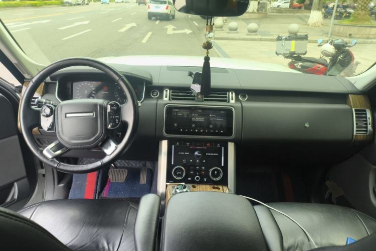 Used Land Rover Range  Center Console