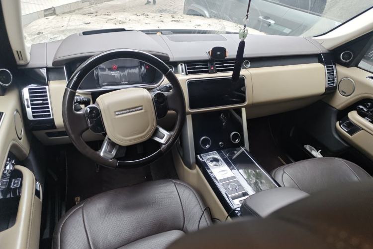Used Land Rover Range  Center Console