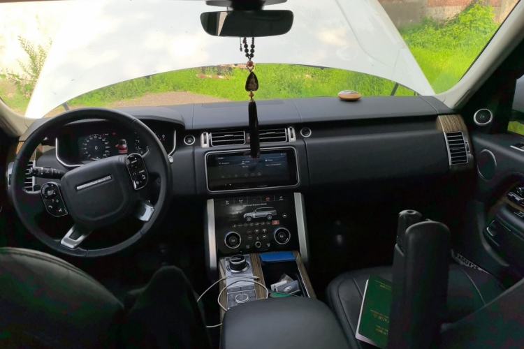 Used Land Rover Range  Center Console