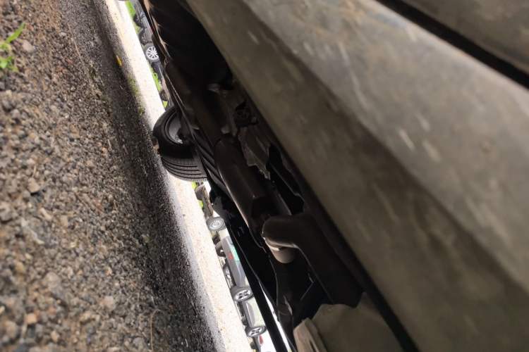 Used Land Rover Range  Chassis Front Right