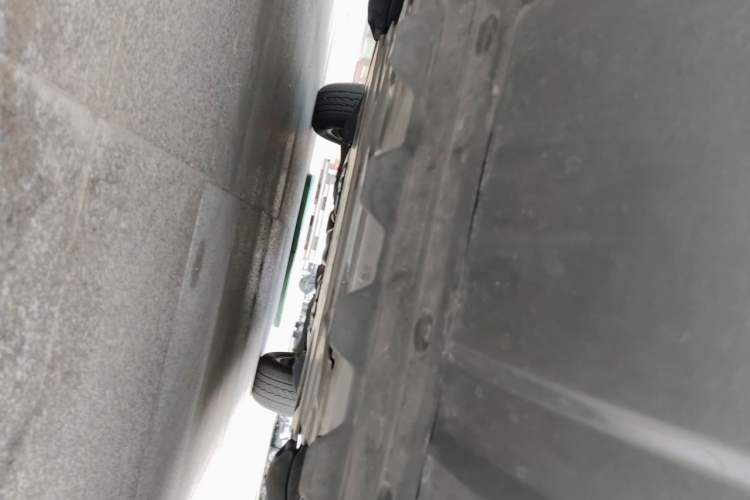 Used Land Rover Range 2019 3.0 SCV6 Legacy Edition Chassis Front