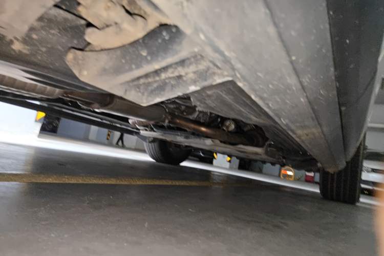 Used Land Rover Range 2019 3.0 SCV6 Legacy Edition Chassis Rear Right