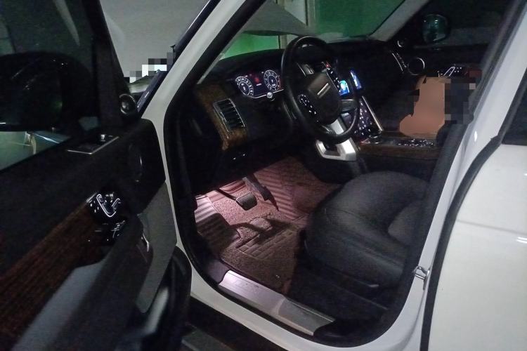 Used Land Rover Range 2019 3.0 SCV6 Legacy Edition Driver Seat