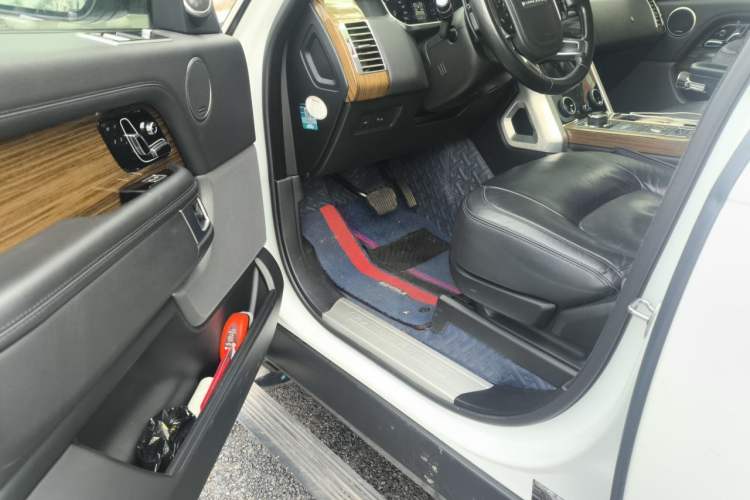 Used Land Rover Range  Driver Seat