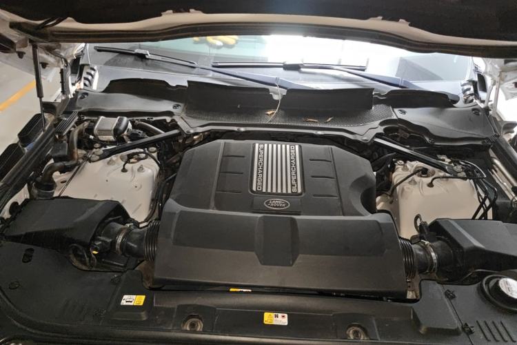 Used Land Rover Range 2019 3.0 SCV6 Legacy Edition Engine Bay