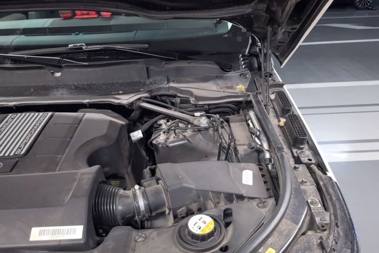 Used Land Rover Range  Engine Bay Left