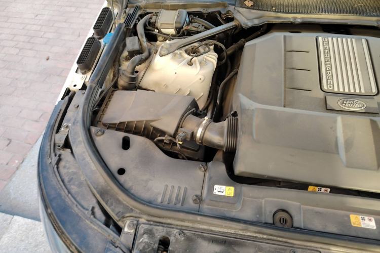 Used Land Rover Range 2019 3.0 SC V6 Long-wheelbase Version Engine Bay Right