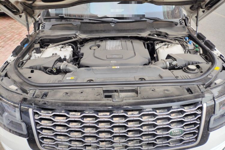 Used Land Rover Range  Engine Bay