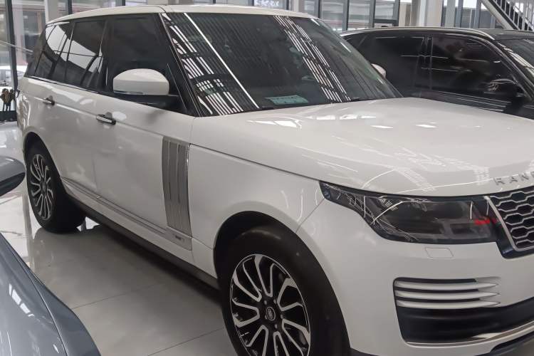 Used Land Rover Range 2019 3.0 SCV6 Legacy Edition Exterior 2