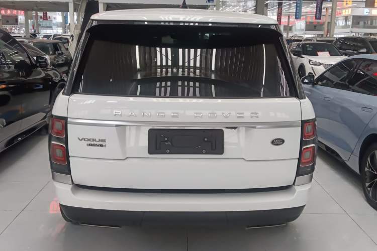Used Land Rover Range 2019 3.0 SCV6 Legacy Edition Exterior 4