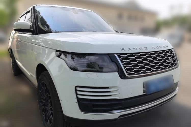 Used Land Rover Range  Front Right 45 Deg
