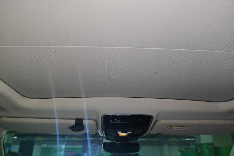 Used Land Rover Range  Headliner