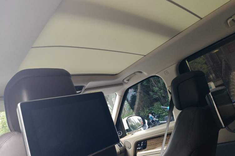 Used Land Rover Range 2019 3.0 SC V6 Long-wheelbase Version Headliner