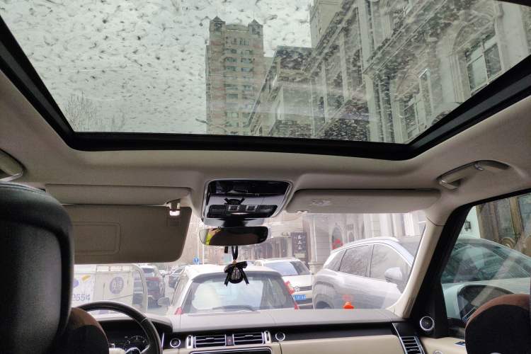 Used Land Rover Range  Headliner