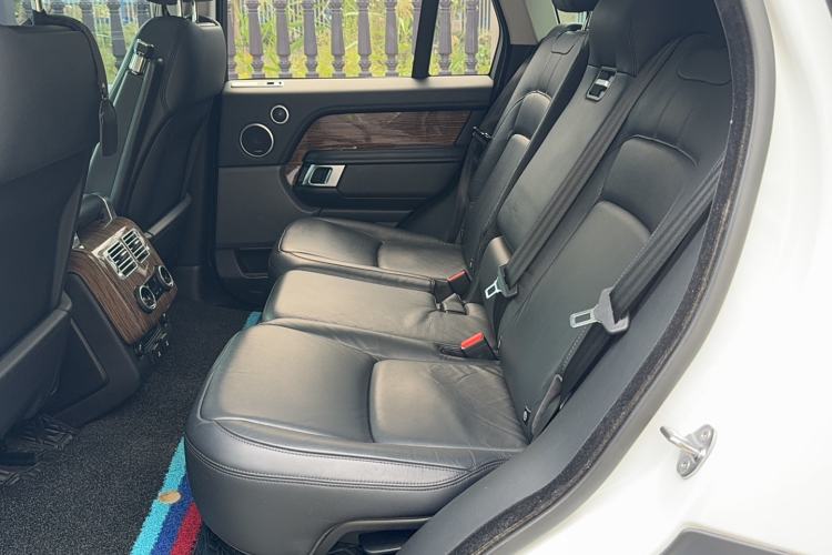 Used Land Rover Range 2019 3.0 SC V6 Grand Edition Interior 1