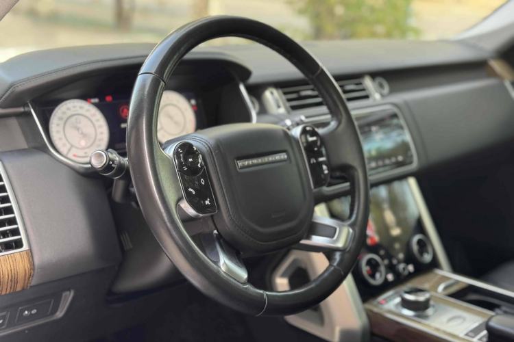 Used Land Rover Range 2019 3.0 SC V6 Grand Edition Interior 2