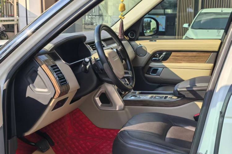 Used Land Rover Range 2019 3.0 SC V6 Long-wheelbase Version Interior 2