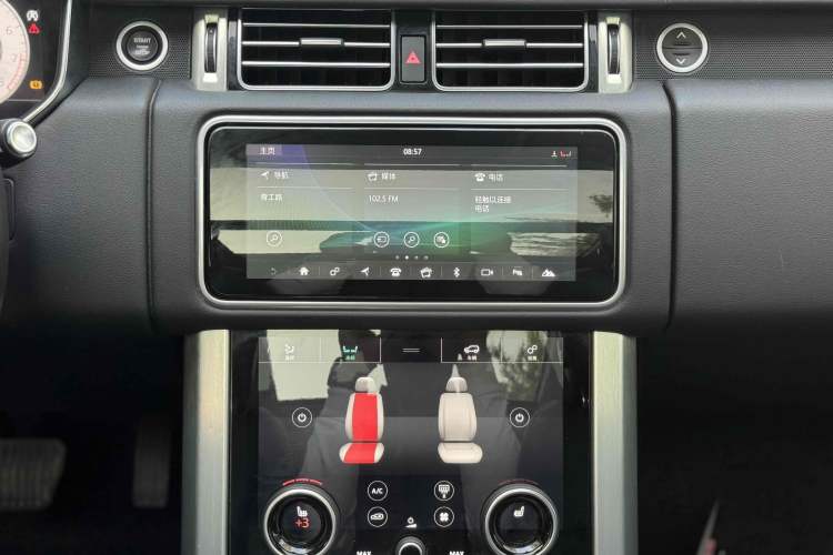 Used Land Rover Range 2019 3.0 SC V6 Grand Edition Interior 3