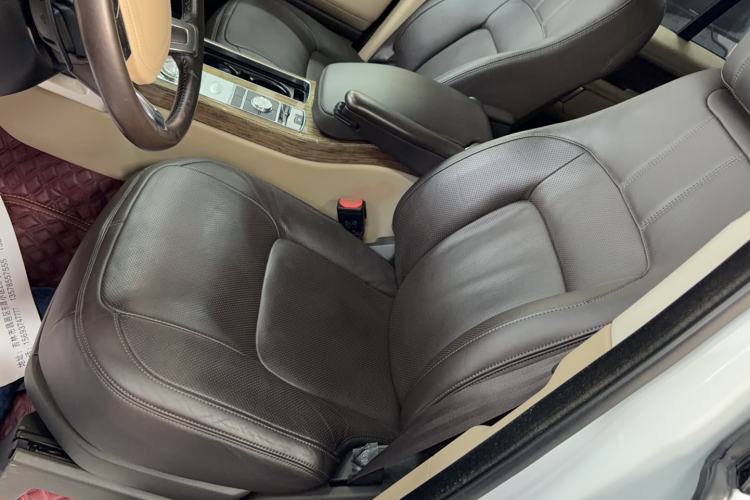 Used Land Rover Range 2019 3.0 SCV6 Legacy Edition Interior 8