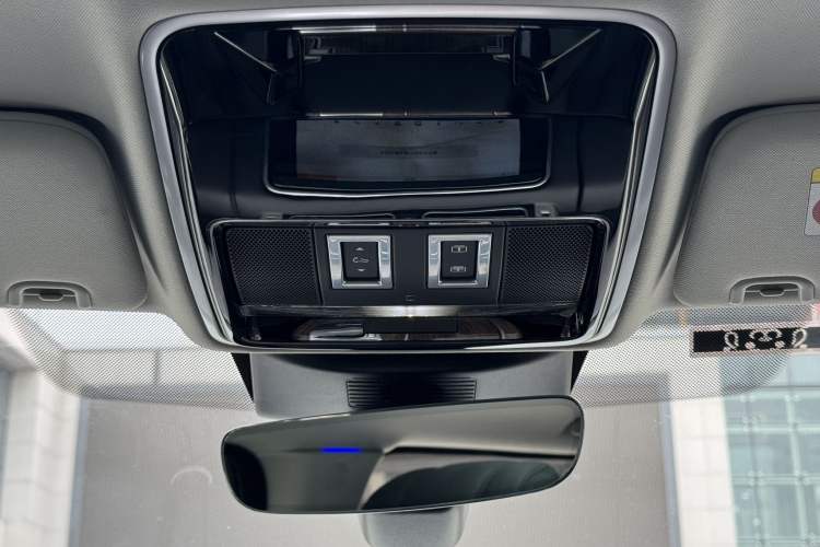 Used Land Rover Range 2019 3.0 SC V6 Long-wheelbase Version Interior 8