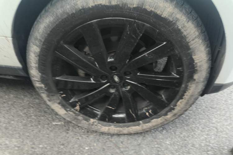 Used Land Rover Range  Right Front Wheel Hub