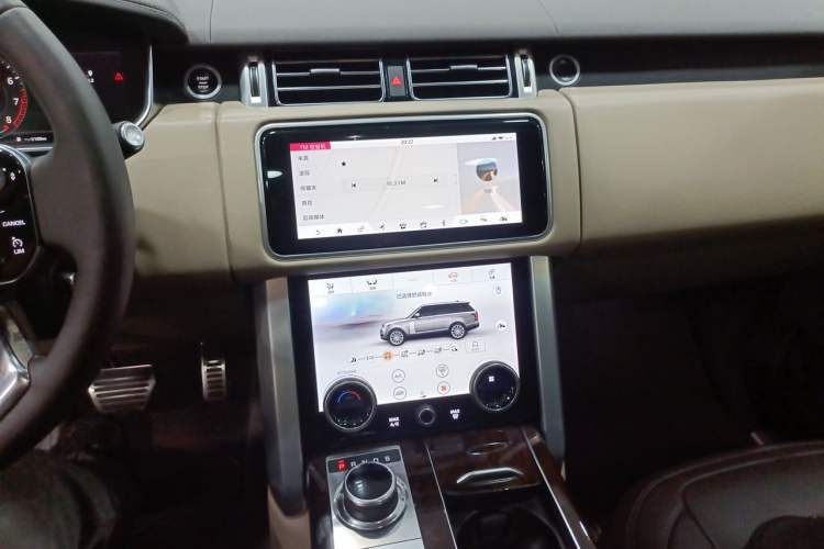 Used Land Rover Range 2020 3.0 L6 Long-Wheelbase Legacy Audio And AC Panel