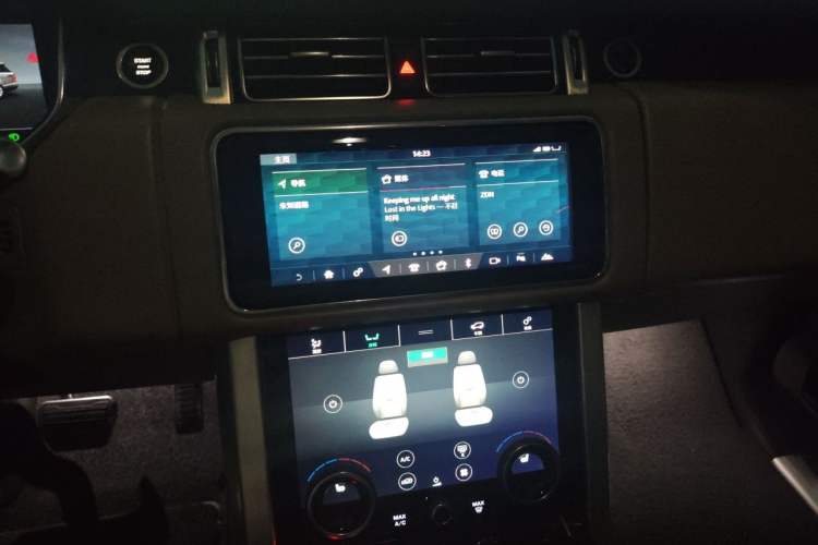 Used Land Rover Range 2020 3.0 L6 Long-Wheelbase Legacy Audio And AC Panel