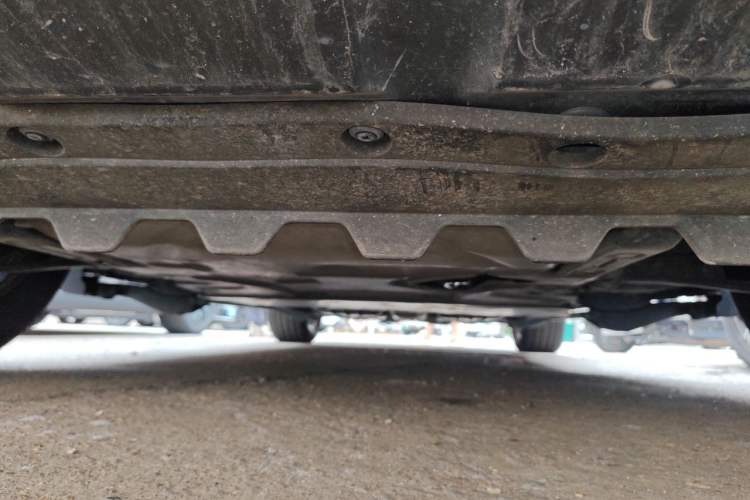Used Land Rover Range 2020 3.0 L6 Legacy Edition Chassis Front
