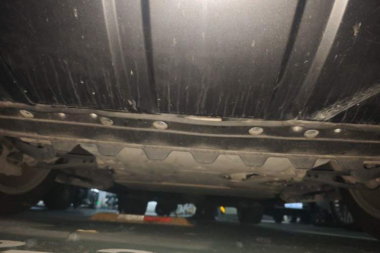 Used Land Rover Range 2020 3.0 L6 Long-Wheelbase Legacy Chassis Front