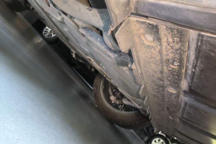 Used Land Rover Range 2020 3.0 L6 Long-Wheelbase Legacy Chassis Front
