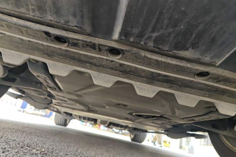 Used Land Rover Range 2020 3.0 L6 Legacy Edition Chassis Front