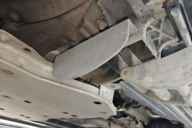 Used Land Rover Range 2020 3.0 L6 Long-Wheelbase Legacy Chassis Front Left