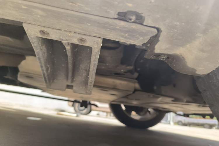 Used Land Rover Range 2020 3.0 L6 Long-Wheelbase Legacy Chassis Front Right