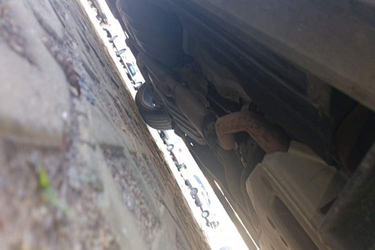 Used Land Rover Range  Chassis Front Right