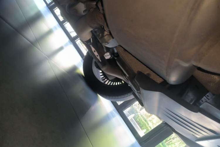 Used Land Rover Range 2020 3.0 L6 Long-Wheelbase Legacy Chassis Rear