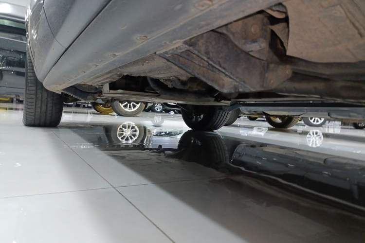 Used Land Rover Range 2020 3.0 L6 Long-Wheelbase Legacy Chassis Rear Left