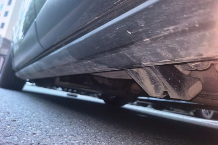 Used Land Rover Range 2020 3.0 L6 Grand Edition Chassis Rear Left
