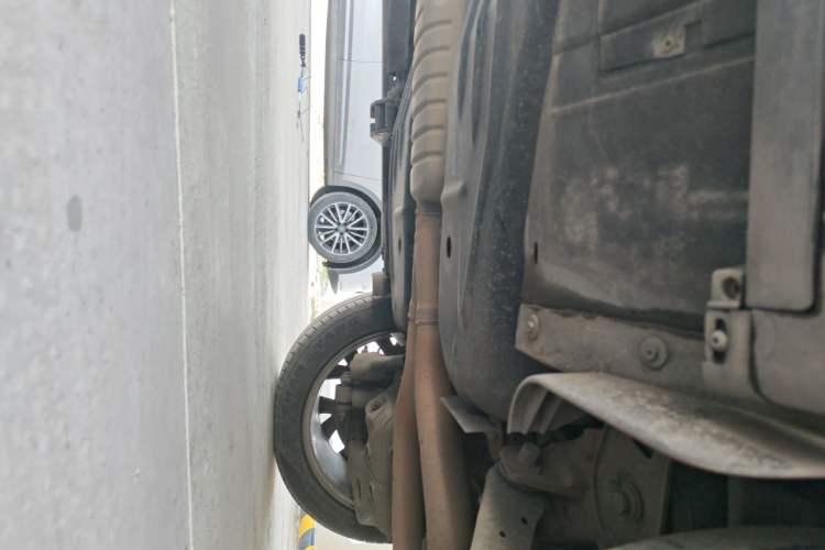 Used Land Rover Range 2020 3.0 L6 Long-Wheelbase Legacy Chassis Rear Left
