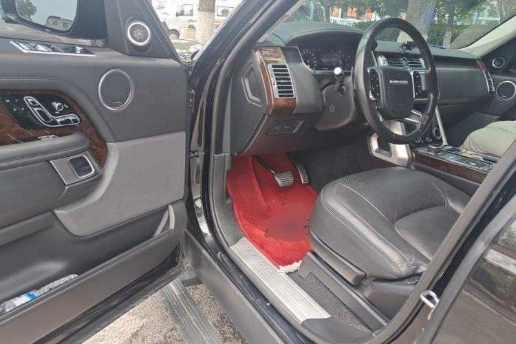 Used Land Rover Range 2020 3.0 L6 Legacy Edition Driver Seat