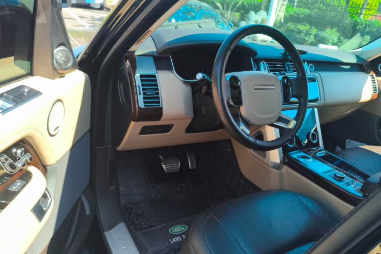 Used Land Rover Range 2020 3.0 L6 Legacy Edition Driver Seat