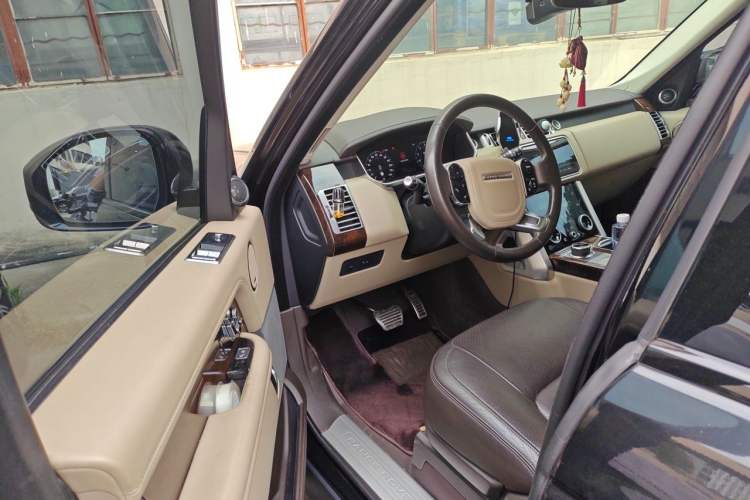 Used Land Rover Range 2020 3.0 L6 Legacy Edition Driver Seat