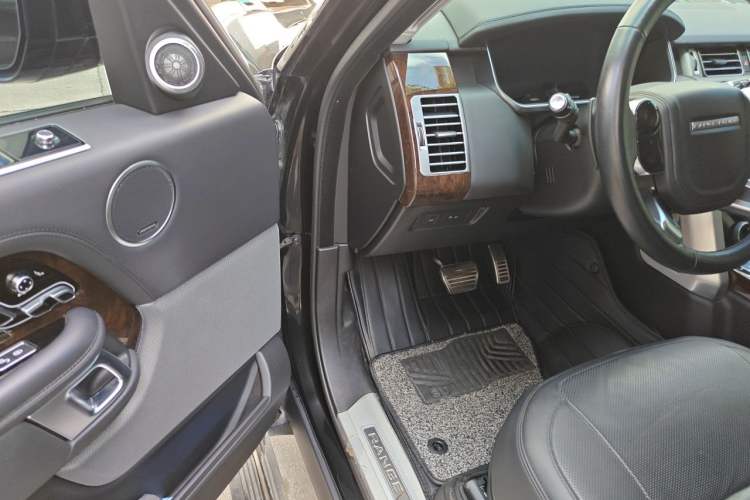 Used Land Rover Range 2020 3.0 L6 Long-Wheelbase Legacy Driver Seat
