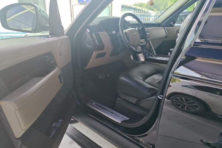Used Land Rover Range 2020 3.0 L6 Long-Wheelbase Legacy Driver Seat