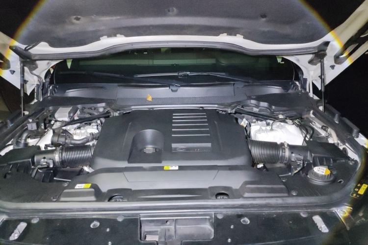 Used Land Rover Range 2020 3.0 L6 Long-Wheelbase Legacy Engine Bay