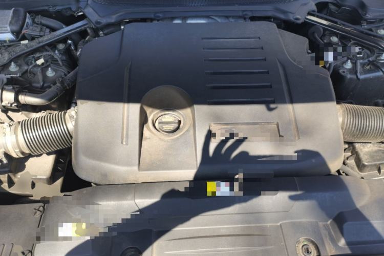 Used Land Rover Range 2020 3.0 L6 Long-Wheelbase Legacy Engine Bay