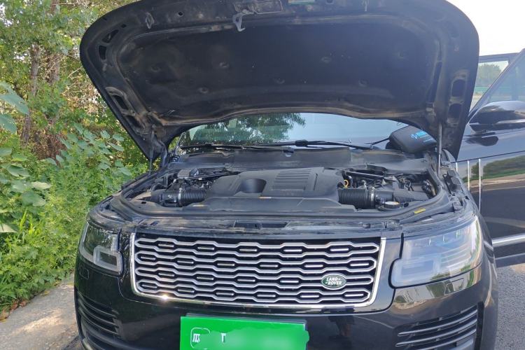 Used Land Rover Range  Engine Bay